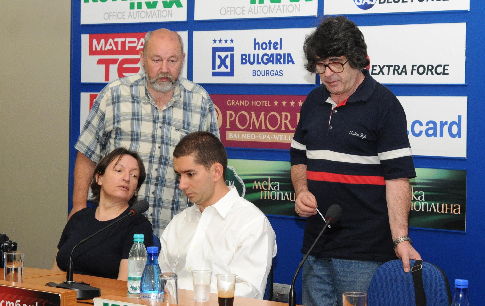 Слави Василев