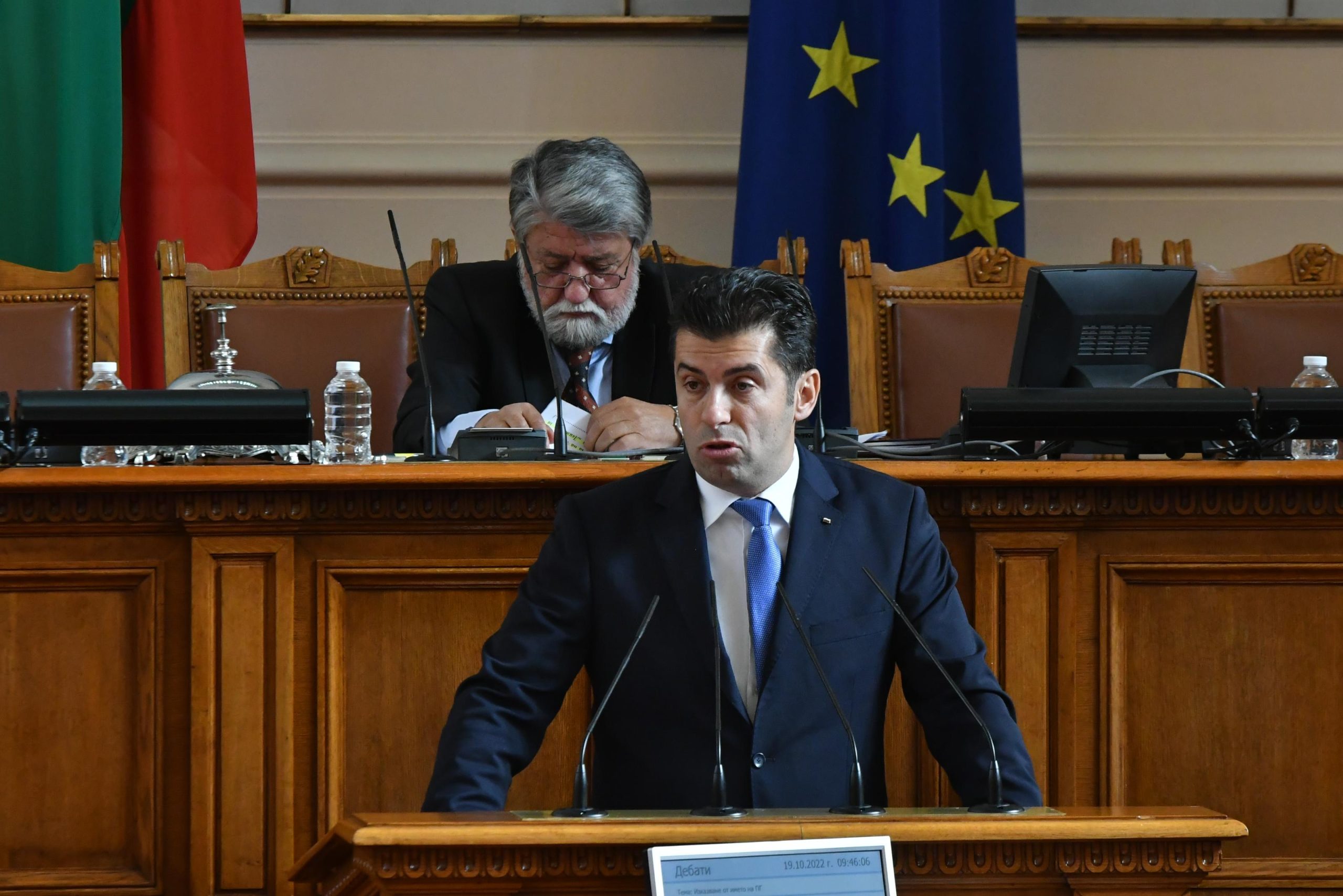 Кирил Петков