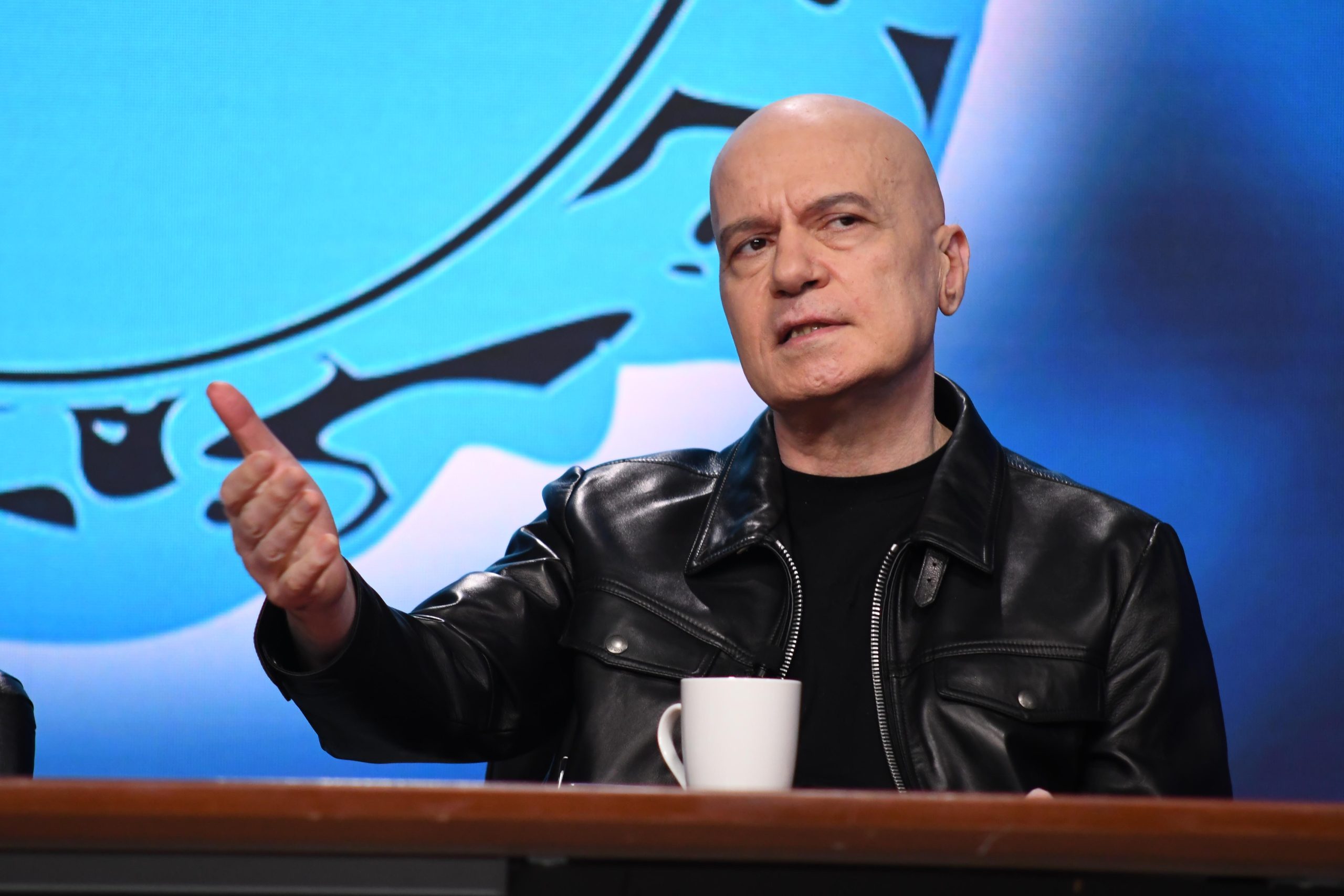 Слави Трифонов