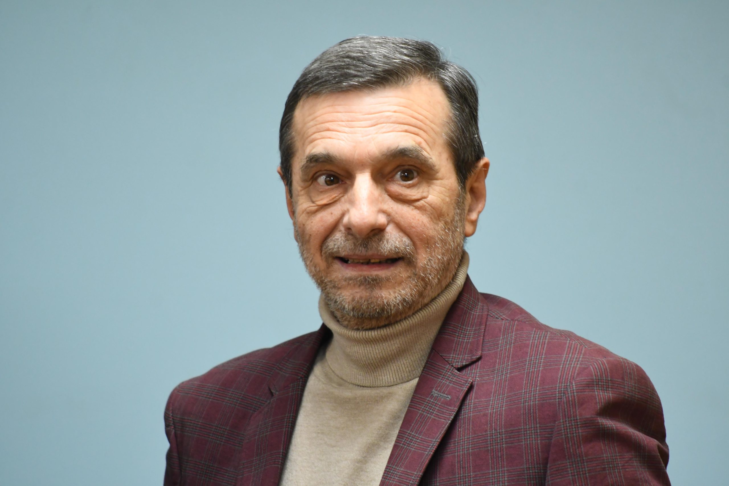 Димитър Манолов