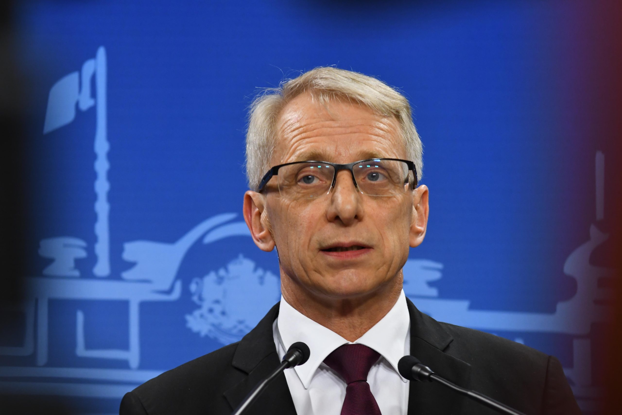 Николай Денков